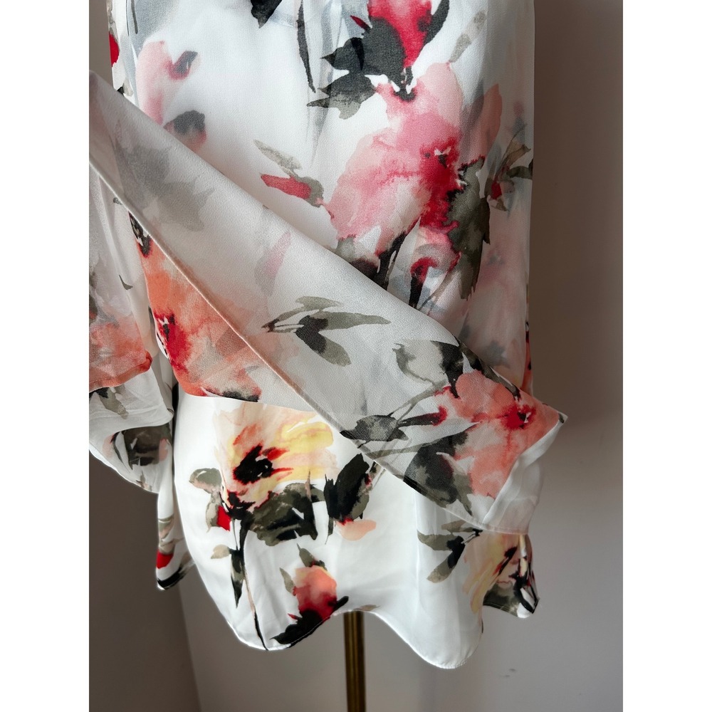 White House Black Market Floral Halter Top XS White Pink Watercolor Chiffon - Picture 3 of 9